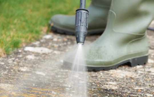 What Features should you look for in a Professional Pressure Cleaning Service