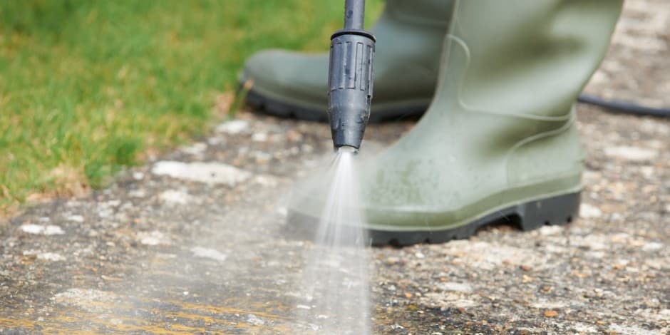 What Features should you look for in a Professional Pressure Cleaning Service