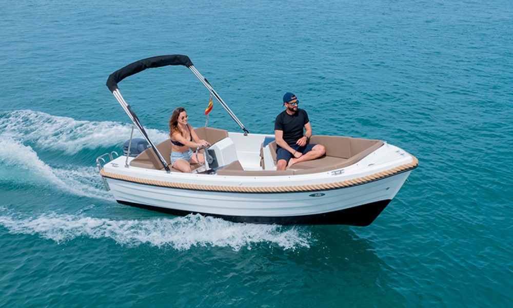 Finding the Right Motorboat for Sale